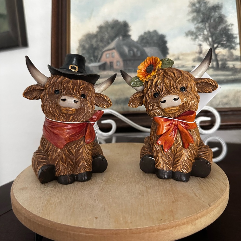 Farmhouse Fall Thanksgiving Harvest Resin HL Highland Cow Figurines